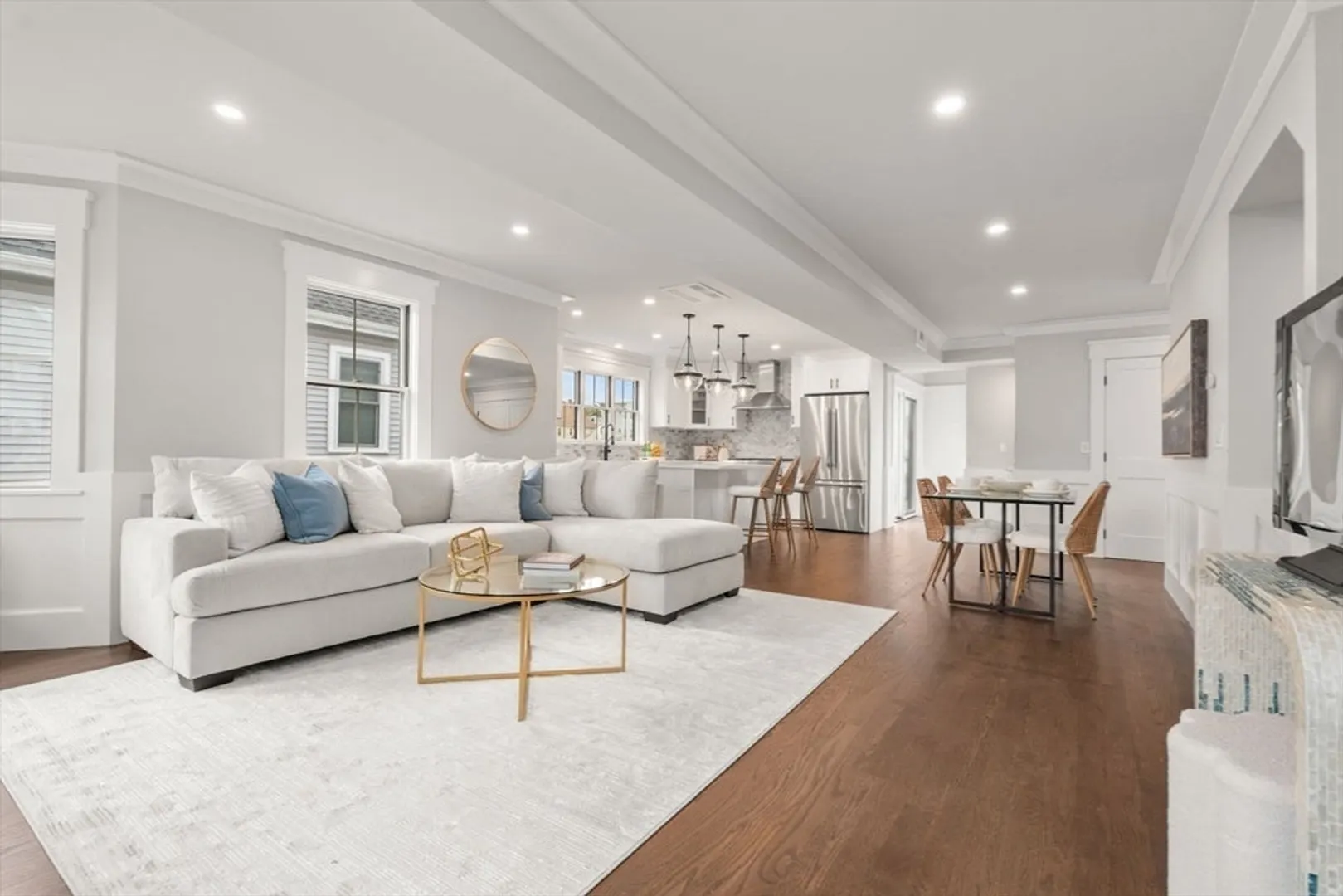 11 Macarthur Street  #B Photo 6