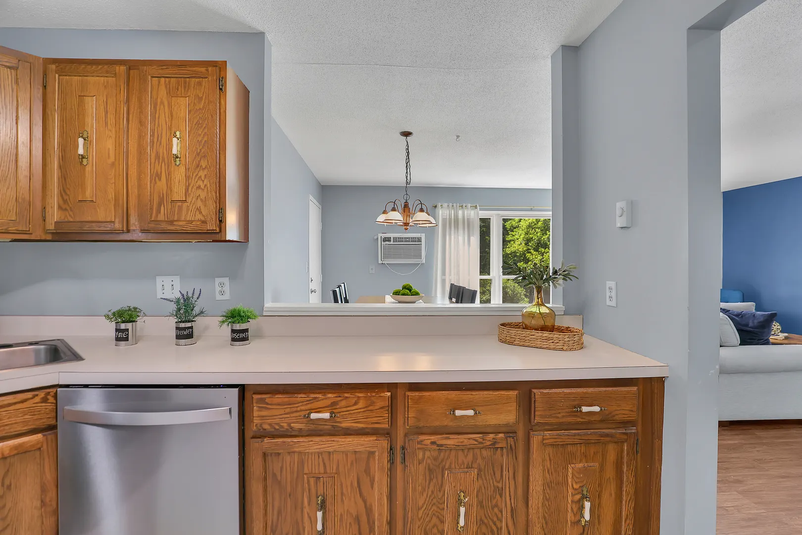 4 Wellington Drive #4 Photo 12