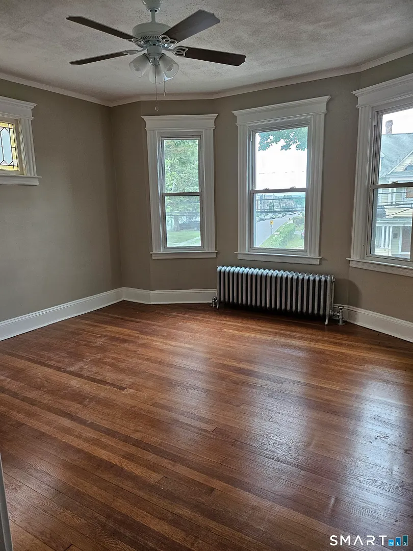 71 Campfield Avenue  #2nd floor Photo 4