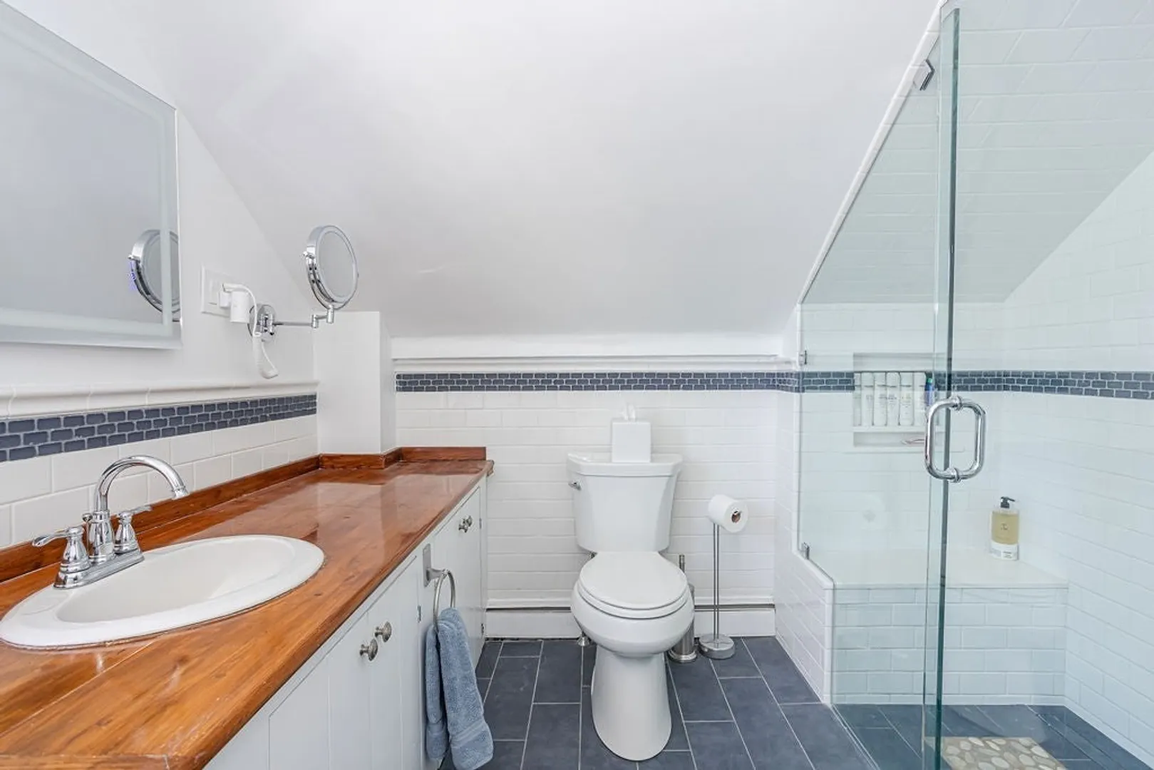 43 Poplar Street Photo 24
