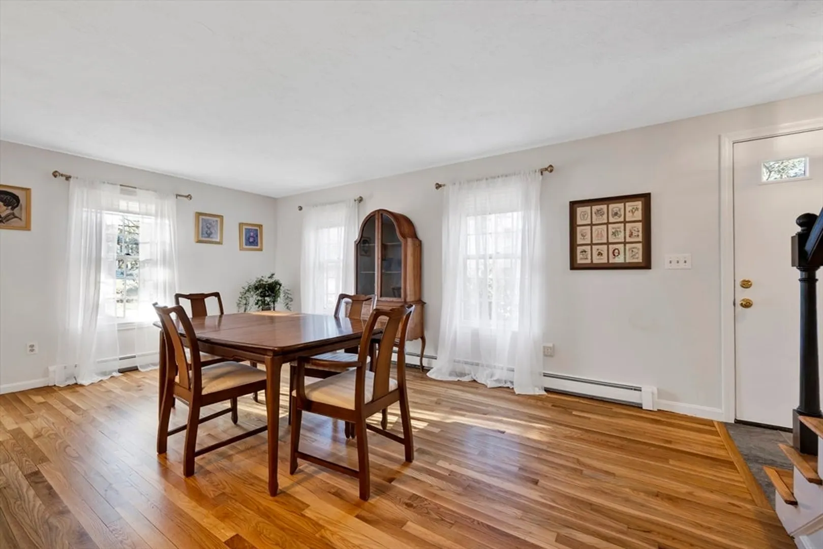 2 Woodpark Circle Photo 6