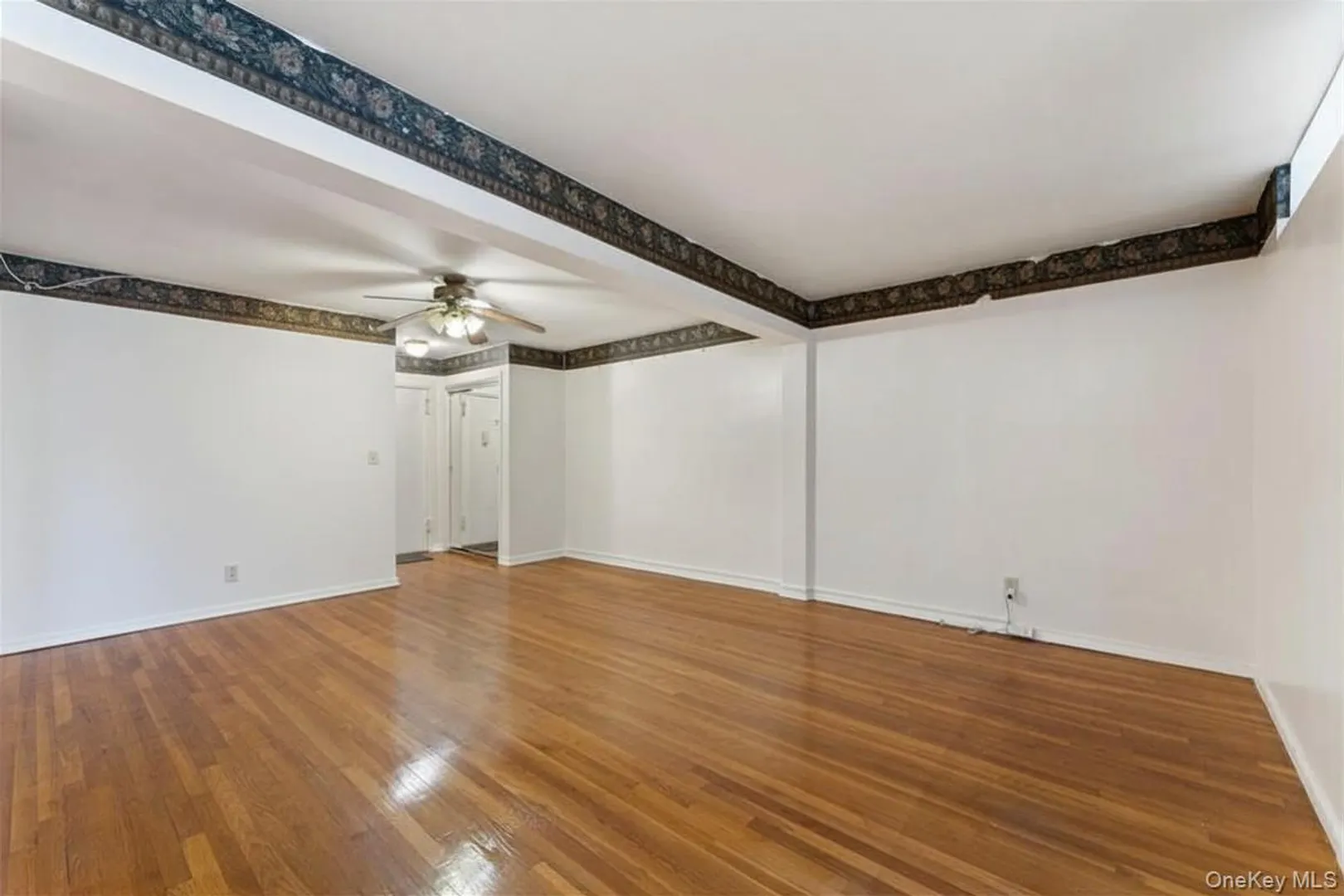 300 N Broadway  #7B Photo 3