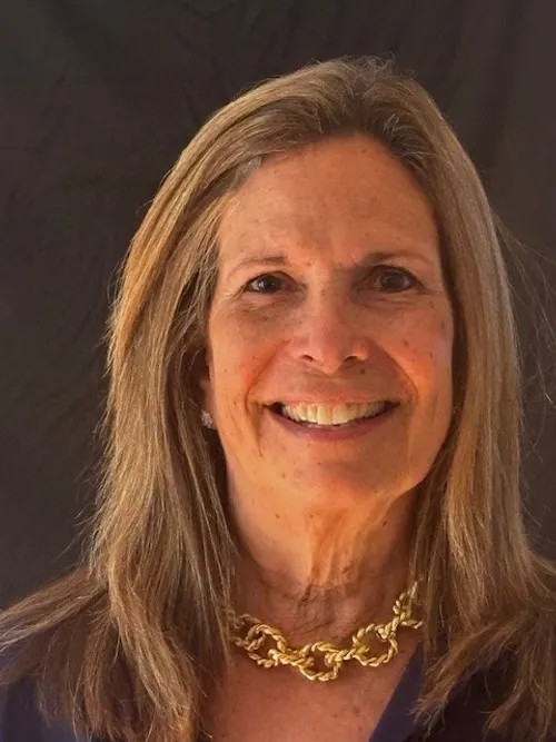 Carole Wolfson-Crum